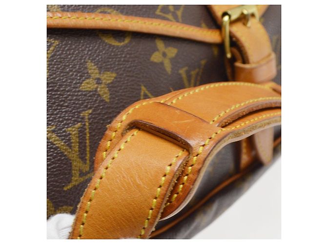 Louis Vuitton Saumur Monogram Canvas 35 - vista 6