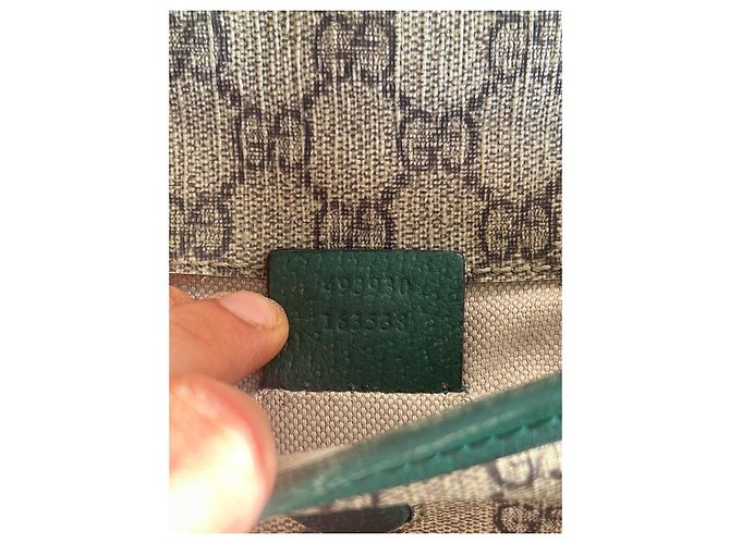 Gucci borsa a tracolla monogramma GG Supreme - vista 6