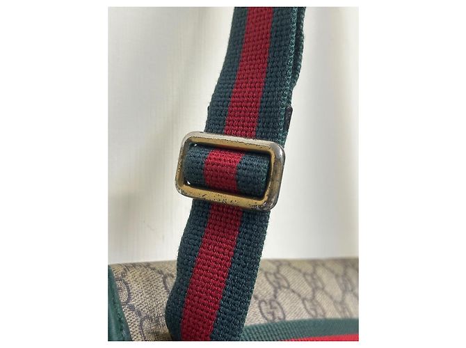 Gucci borsa a tracolla monogramma GG Supreme - vista 9