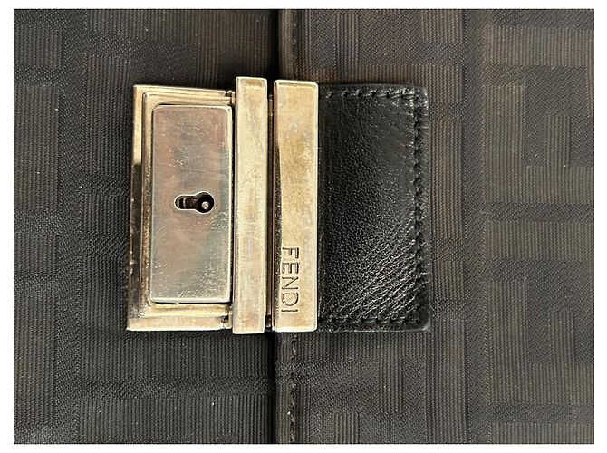 Fendi Borsa a mano in tessuto nero con monogramma FF - vista 14