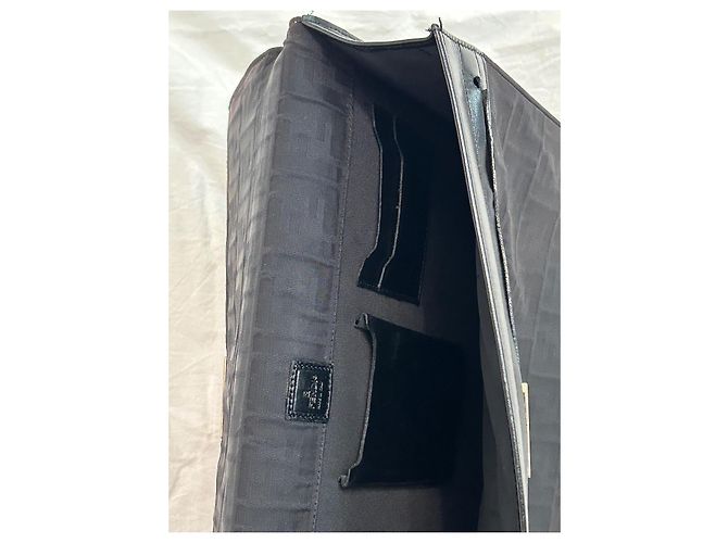 Fendi Borsa a mano in tessuto nero con monogramma FF - vista 7