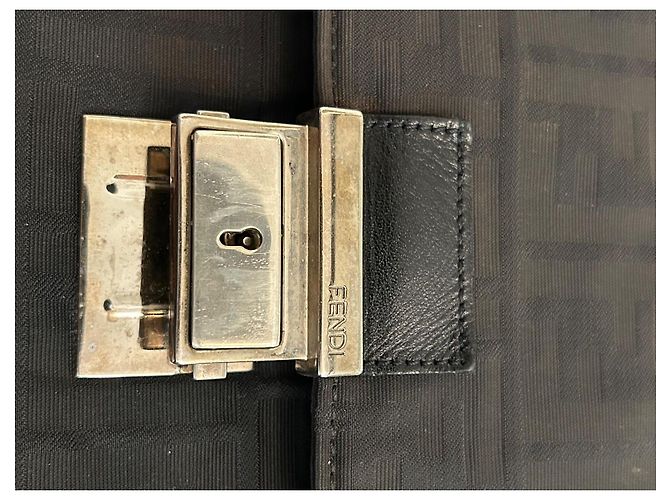 Fendi Borsa a mano in tessuto nero con monogramma FF - vista 8