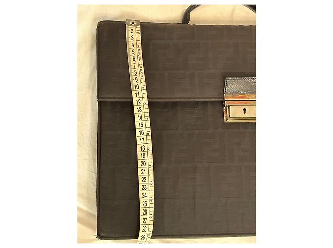 Fendi Borsa a mano in tessuto nero con monogramma FF - vista 9