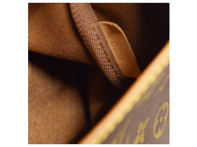 Louis Vuitton Saumur Monogram Canvas 35 - Ansicht 5