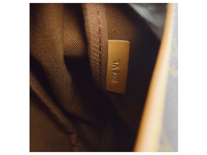 Louis Vuitton Saumur Monogram Canvas 35 - Ansicht 5