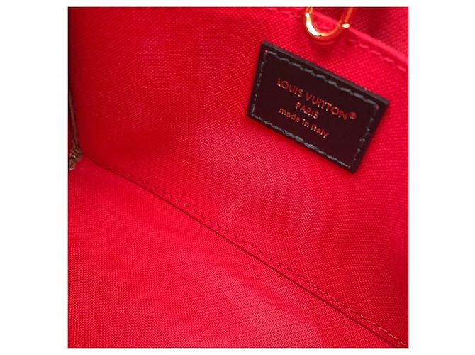 Borsa Louis Vuitton Monogram Reverse OnTheGo BB - vista 10