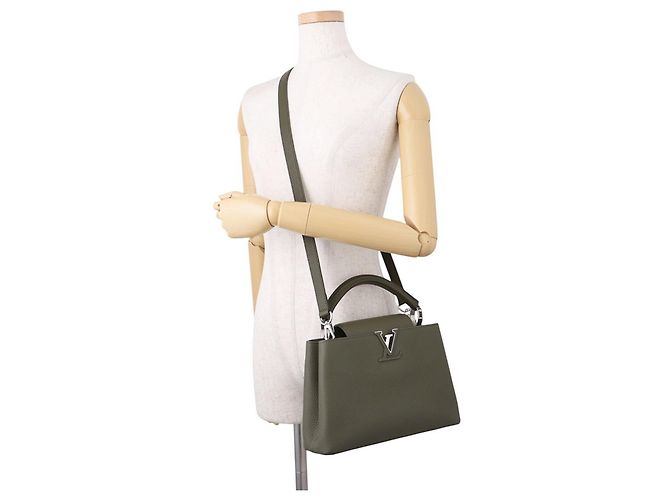 Bolso Louis Vuitton Capucines BB - vista 5