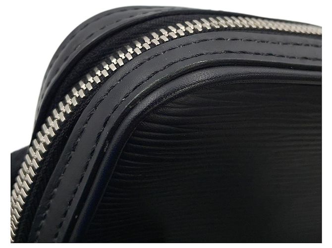 Bolsa de Ombro Louis Vuitton Epi Danube PM - vista 6
