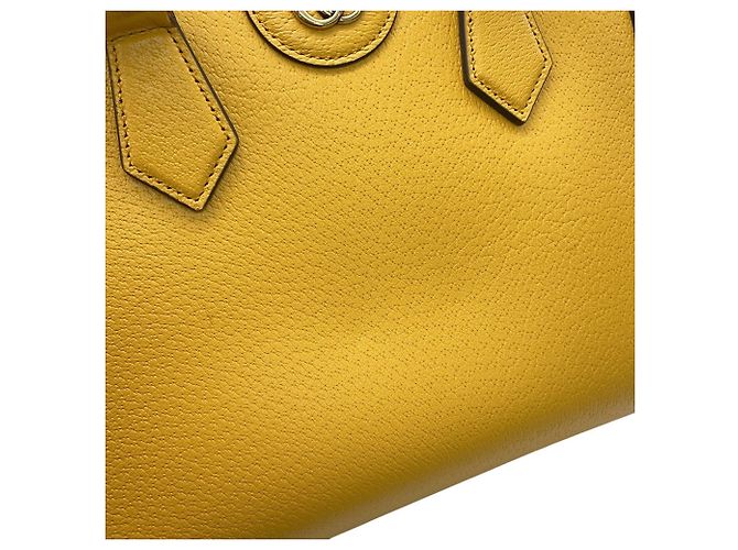 Borsa a mano Gucci Diana Small Tote in pelle e bambù - vista 7