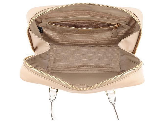 Prada Re-Edition 1978 Medium Handtasche aus Nylon und Leder - Ansicht 5