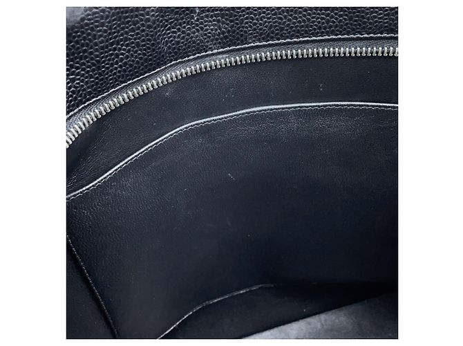 Borsa Tote Chanel in pelle di vitello martellata nera - vista 6