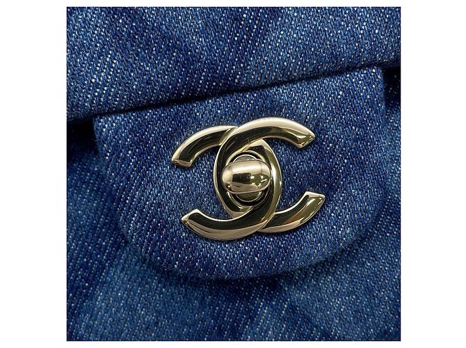 Chanel Denim Schultertasche mit Kette - Ansicht 13