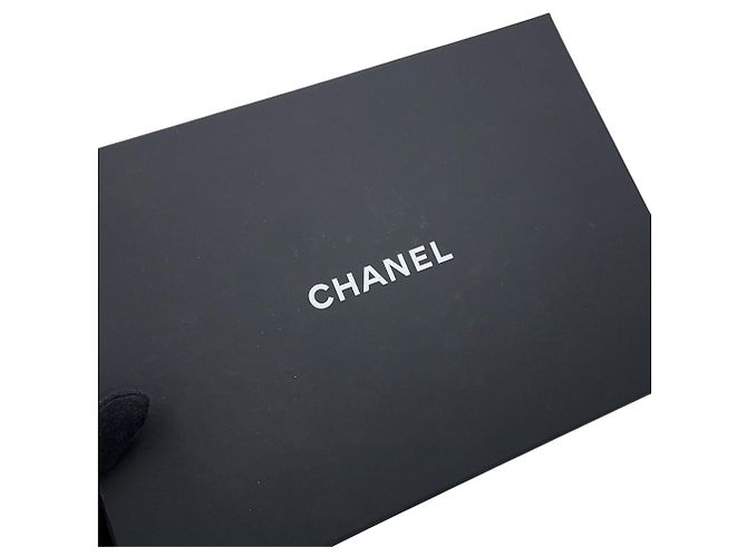 Portafoglio a catena/spalla Chanel in pelle nera - vista 16