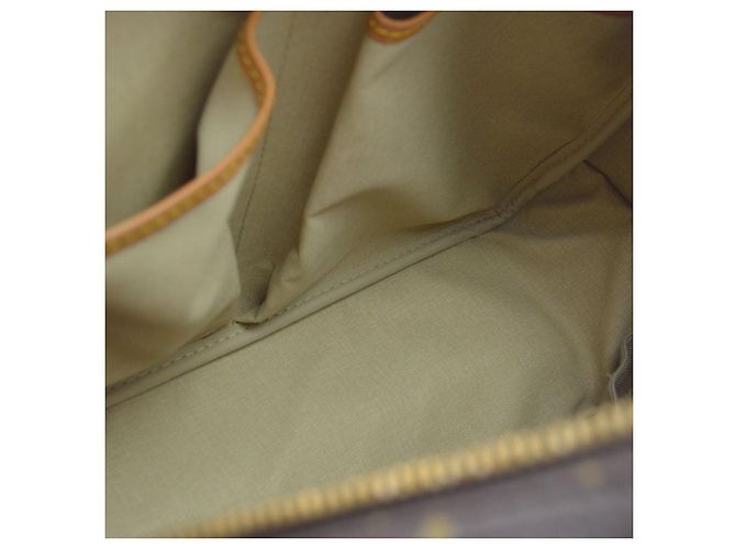 Louis Vuitton Deauville Monogram Canvas Standard - vista 3