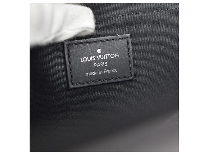 Louis Vuitton Passy Epi Leather GM - vue 4