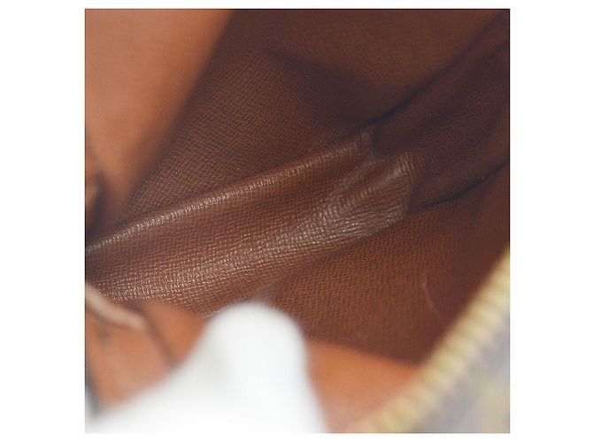 Louis Vuitton Danube Monogram Canvas Mini - vista 3