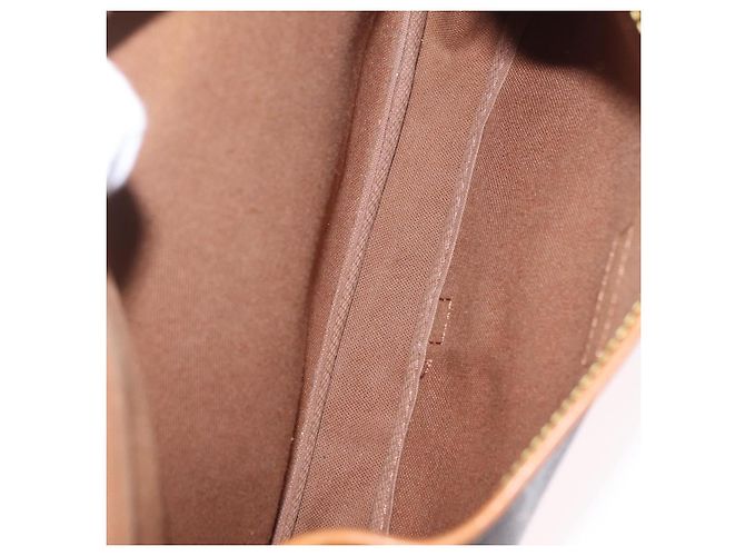 Louis Vuitton Saumur Monogram Canvas 30 - vue 5
