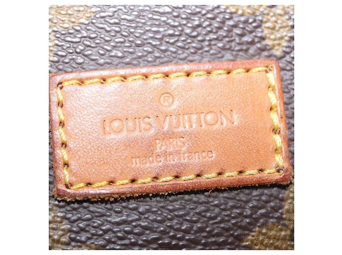 Louis Vuitton Saumur Monogram Canvas 30 - vue 6