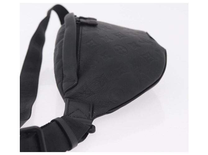 Louis Vuitton Discovery Bumbag Monogram Shadow Leather PM - vista 4