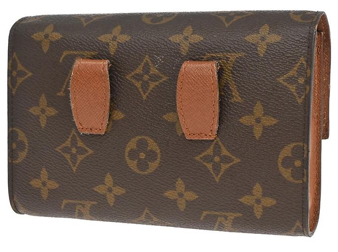 Louis Vuitton Pochette Arche Waist Monogram Canvas - vue 2