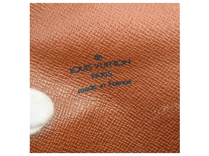 Louis Vuitton Pochette Arche Waist Monogram Canvas - vue 4