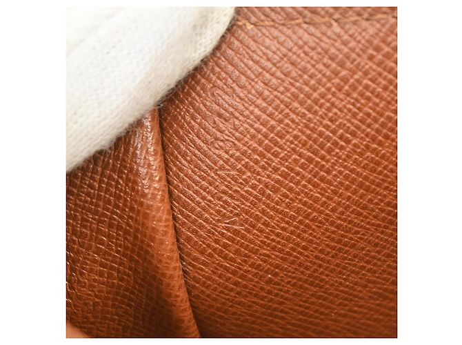 Louis Vuitton Pochette Arche Waist Monogram Canvas - vue 5