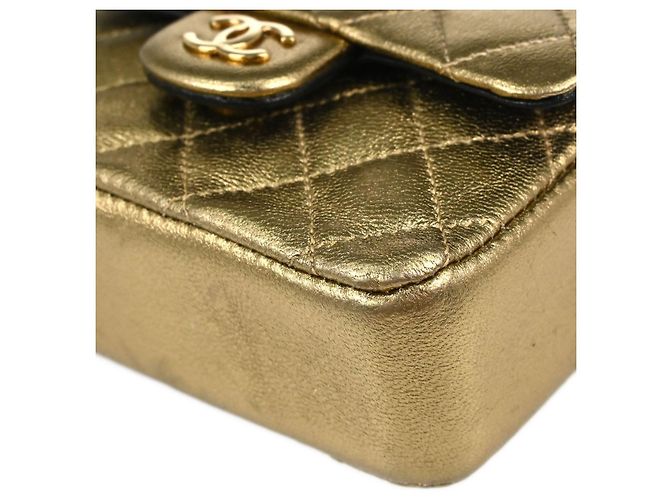 Charm per borsa Chanel Vintage Flap in pelle d'agnello matelassé Micro - vista 6