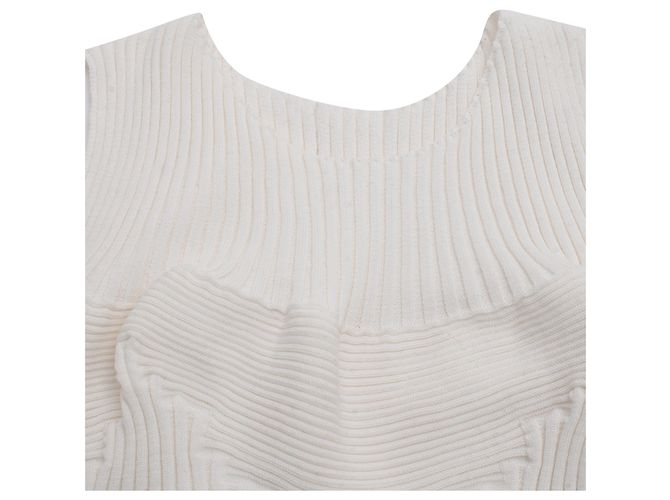 Issey Miyake ärmelloses Stricktop aus weißem Polyester - Ansicht 5