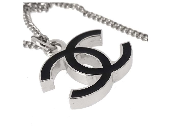 Chanel CC Anhänger aus Metall mit Emaille - Ansicht 3