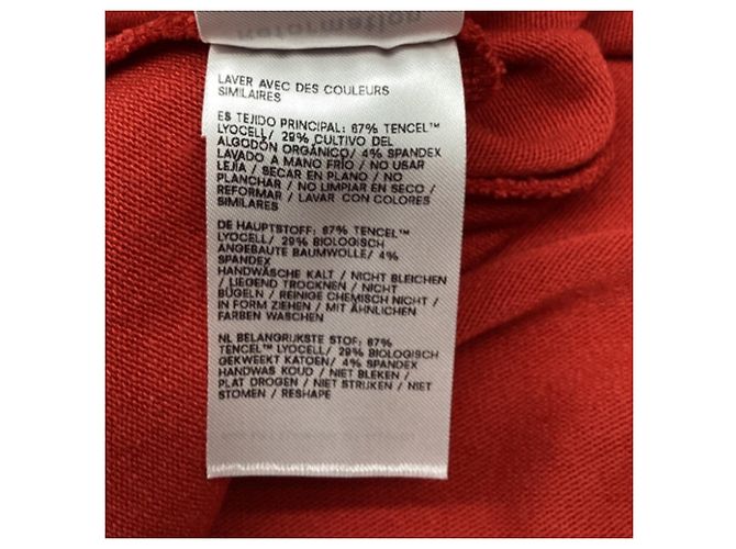 Top sin mangas con cuello redondo Reformation en Lyocell rojo - vista 5
