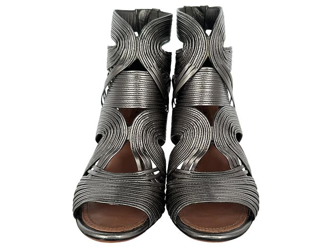 Alaïa Cage Wave Stiletto aus silbernem Leder - Ansicht 2