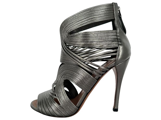 Alaïa Cage Wave Stiletto aus silbernem Leder - Ansicht 7