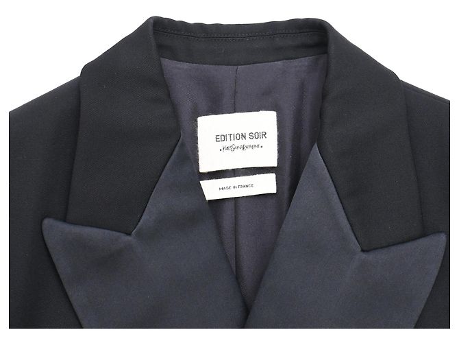 Yves Saint Laurent Saint Laurent Tuxedo Blazer in Black Wool - view 4