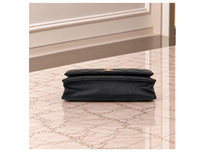 Chanel Wallet on Chain Schwarzes Lammleder Goldfarbene Hardware - Ansicht 6
