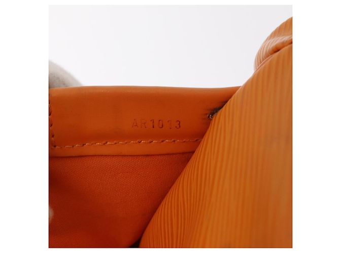Louis Vuitton Dhanura Epi Leather MM - Ansicht 7
