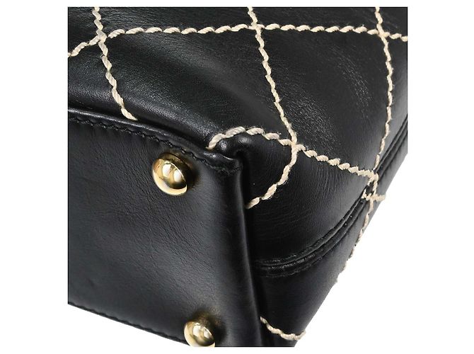 Chanel Surpique Quilted Leather Medium - vista 6