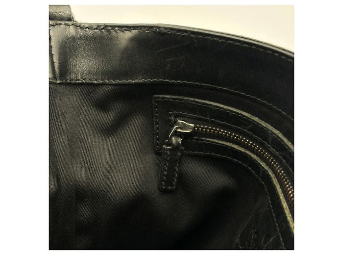 Gucci Schultertasche aus schwarzem GG Canvas - Ansicht 15