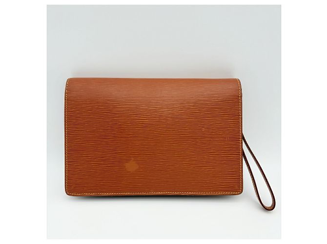 Pochette Louis Vuitton da uomo in pelle Epi dorata - vista 3