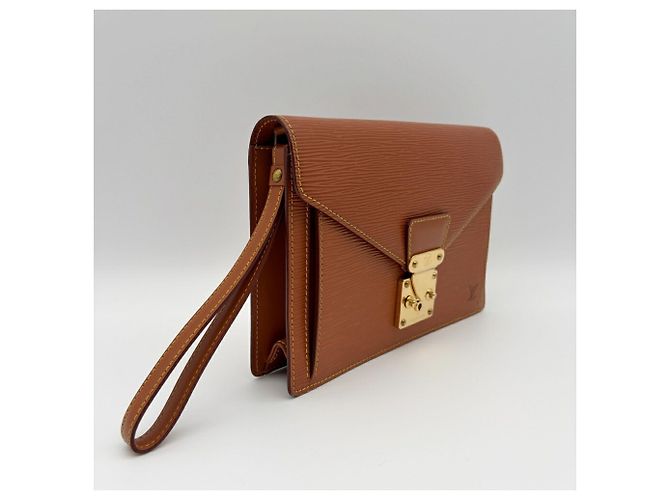Pochette Louis Vuitton da uomo in pelle Epi dorata - vista 4