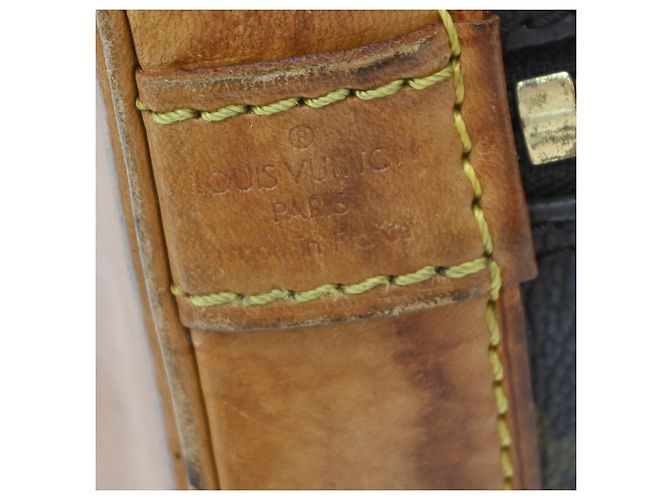 Louis Vuitton Alma Monogram Canvas PM - vue 6