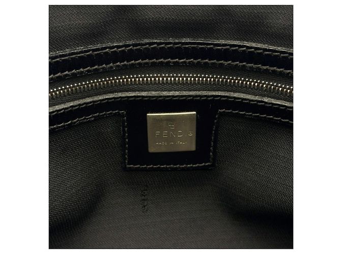 Fendi Shopper-Tasche aus Nylon und Leder - Ansicht 16
