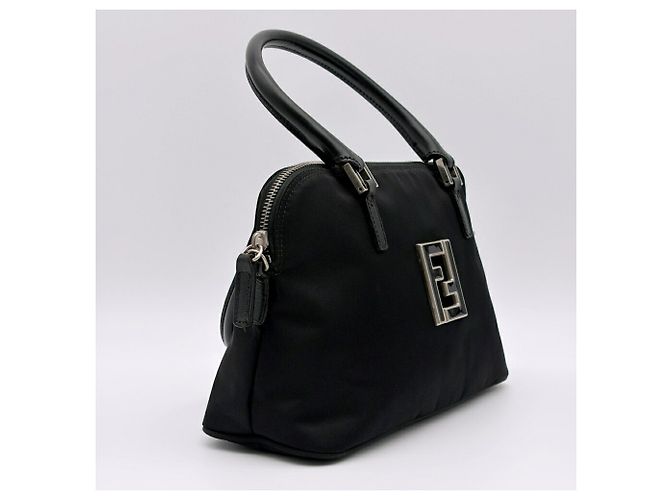 Fendi Shopper-Tasche aus Nylon und Leder - Ansicht 4