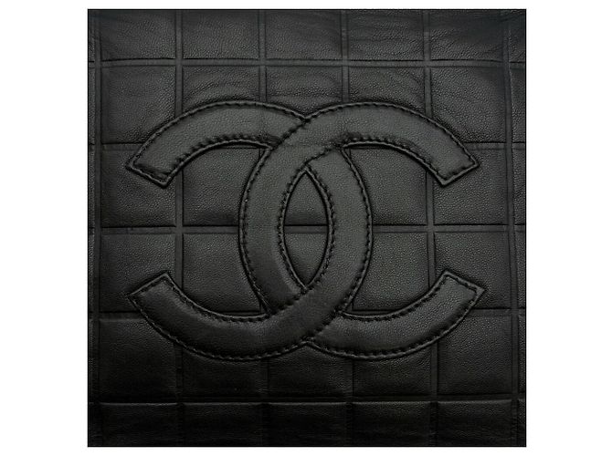 Bolso de hombro Chanel de piel de cordero negra - vista 13