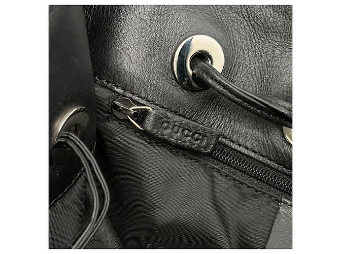 Borsa a tracolla Gucci in nylon nero e pelle - vista 16