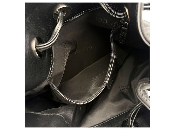 Borsa a tracolla Gucci in nylon nero e pelle - vista 17