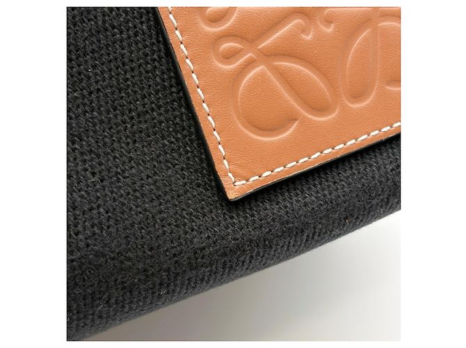 Loewe Shopper aus Canvas und Leder in Schwarz - Ansicht 15