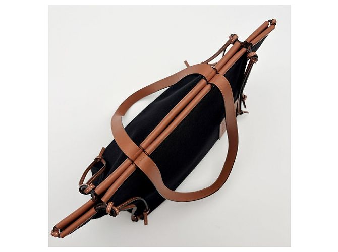 Loewe Shopper aus Canvas und Leder in Schwarz - Ansicht 17