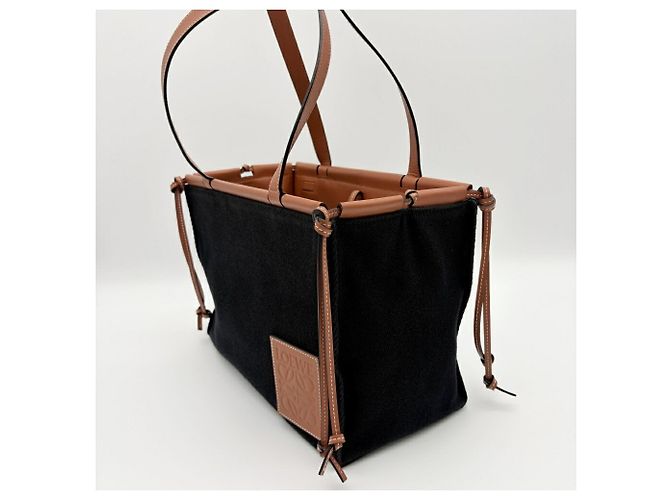 Loewe Shopper aus Canvas und Leder in Schwarz - Ansicht 5
