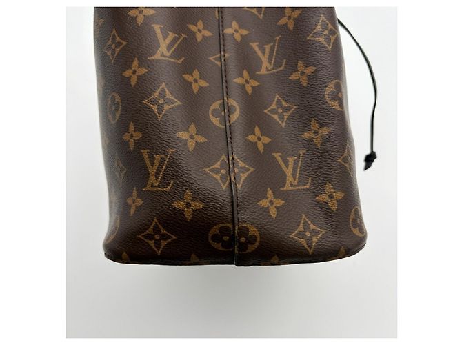 Néonoé Bolso de hombro Louis Vuitton Monogram Noir - vista 9