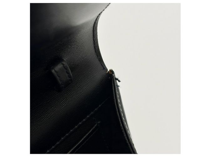 Gucci Schultertasche aus schwarzem Leder - Ansicht 16